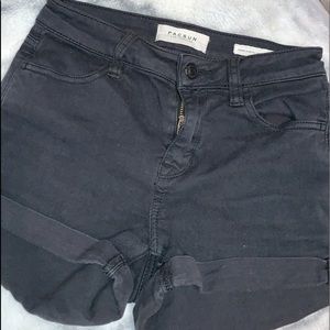 perfect pair of plain black pacsun shorts